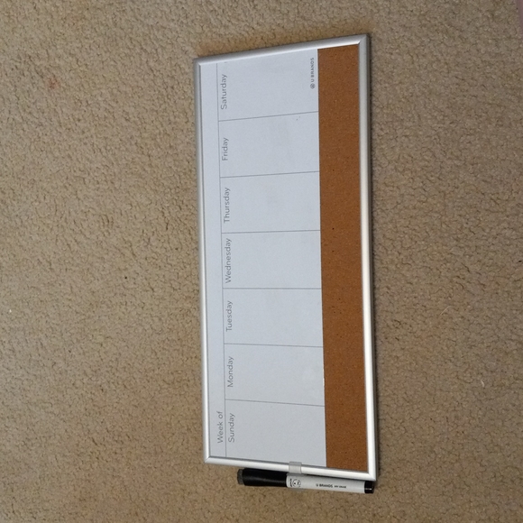 Weekly dry erase calendar - Picture 1 of 1